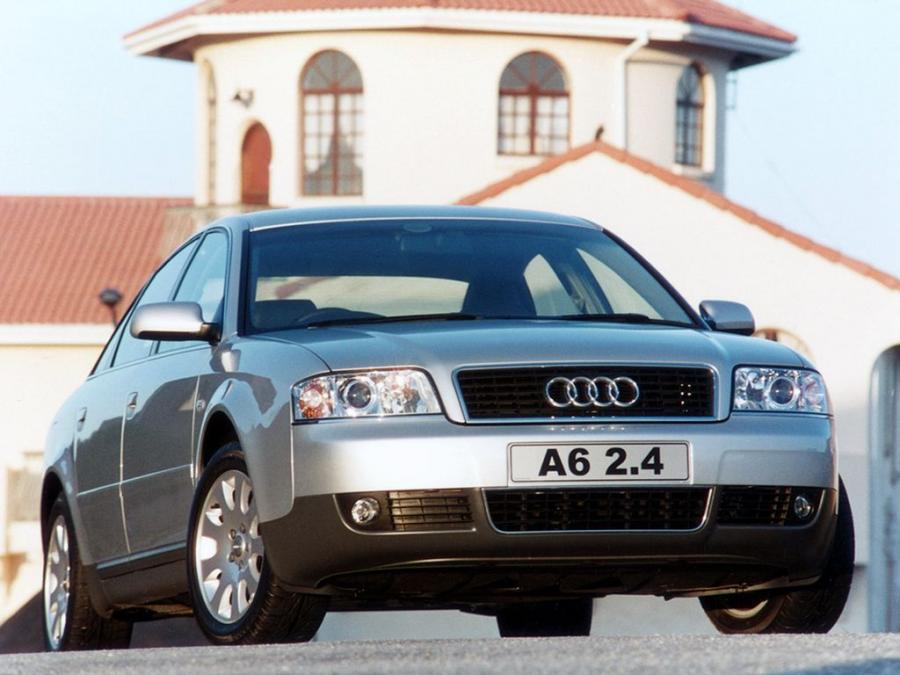  Audi A6 2.4 Sedan (4B, C5) 2001 года  (ZA) (фото 1 из 2)